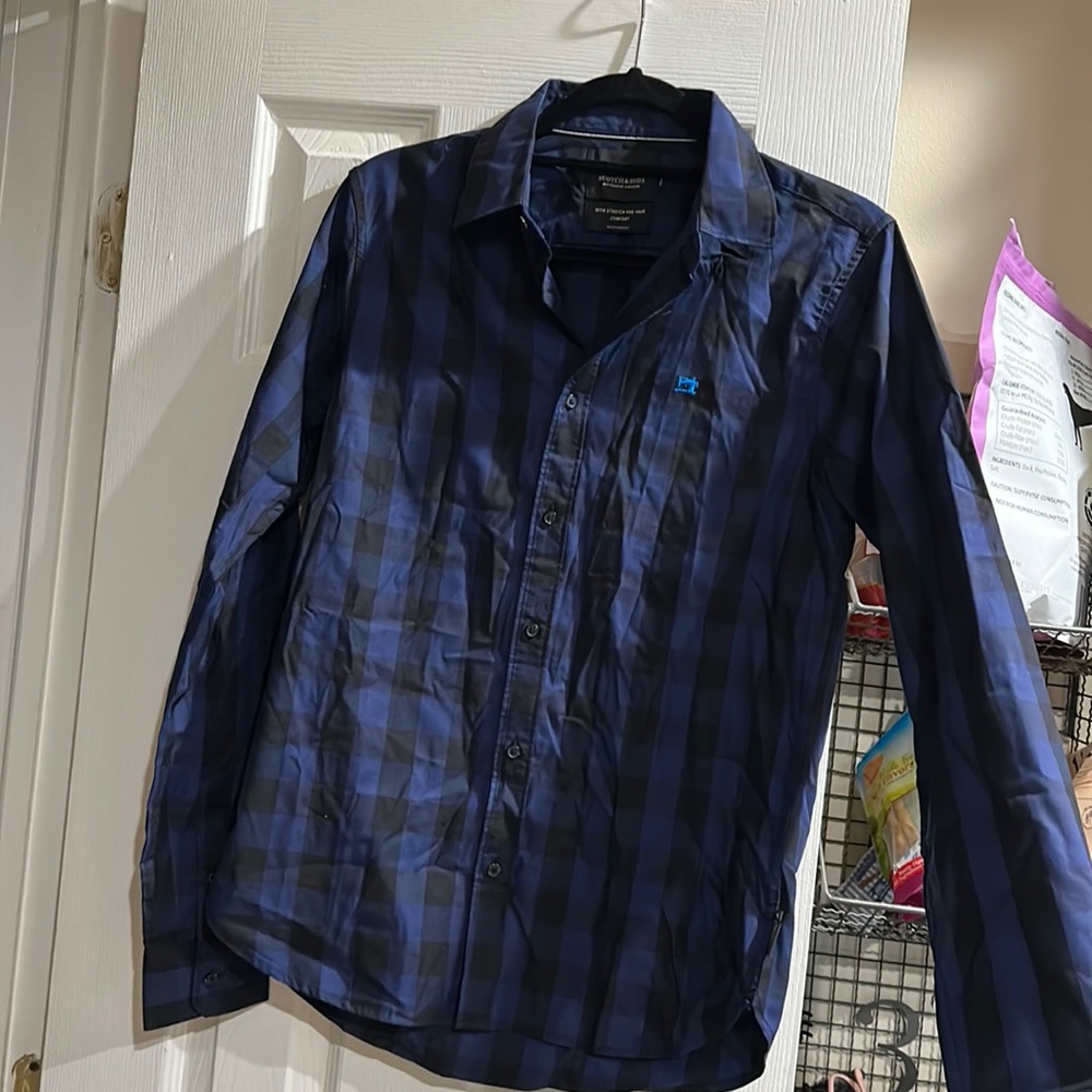 Scotch and Soda. Men’s size small. NWT button up.